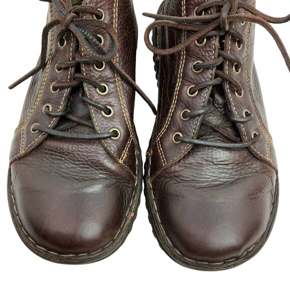 Born Pebbled Leather Lace Ankle Boots Womens 8 Stitched Detailing - Picture 3 of 12